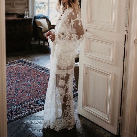 Boho Lace Robe - Picture 5 of 9